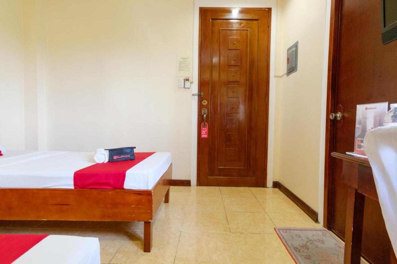 Reddoorz Near Camp Montelibano Hotel Баколод Екстериор снимка