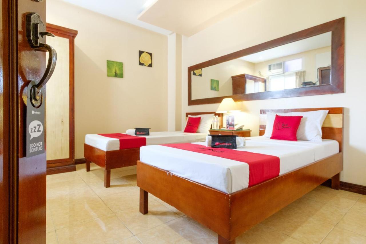 Reddoorz Near Camp Montelibano Hotel Баколод Екстериор снимка